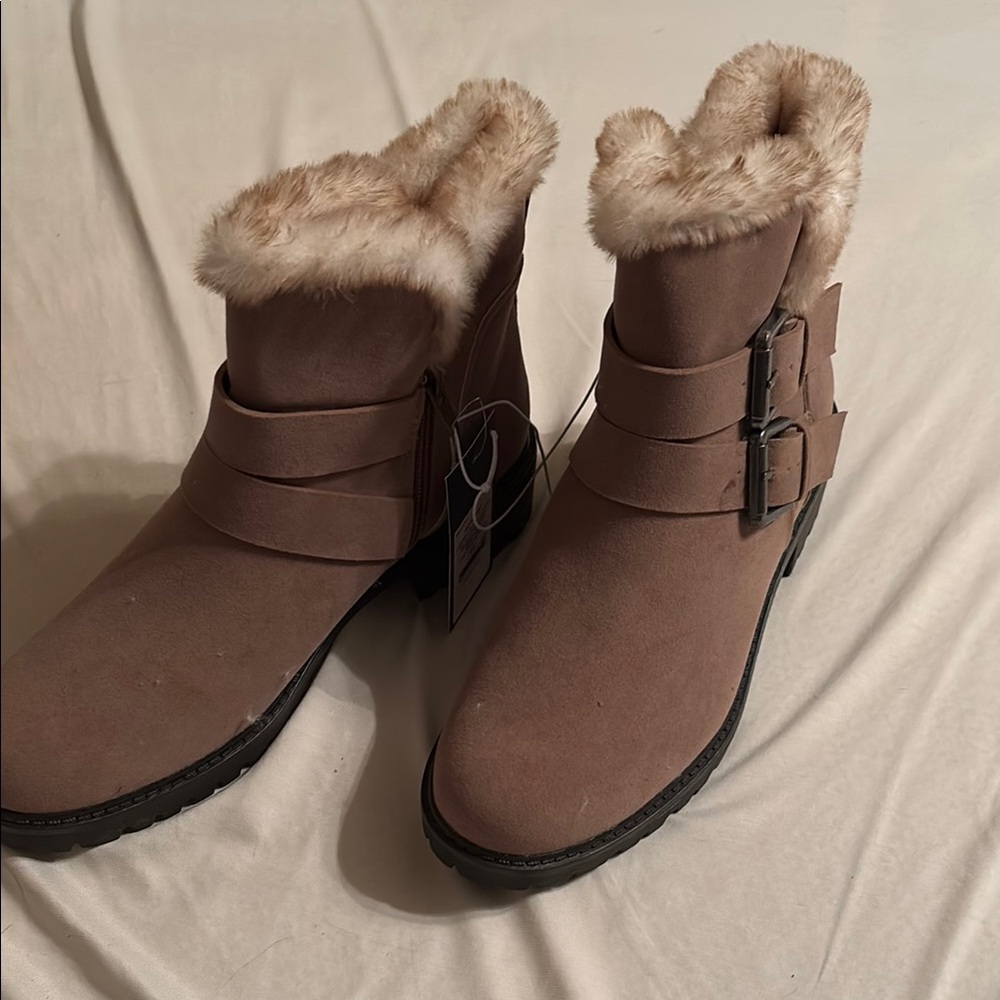 Women's Tan Fur-Lined Ankle Boots